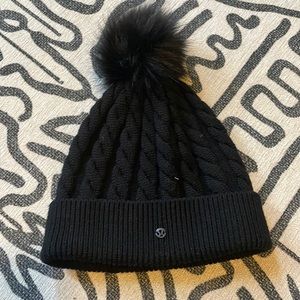 Winter hat. Lululemon.